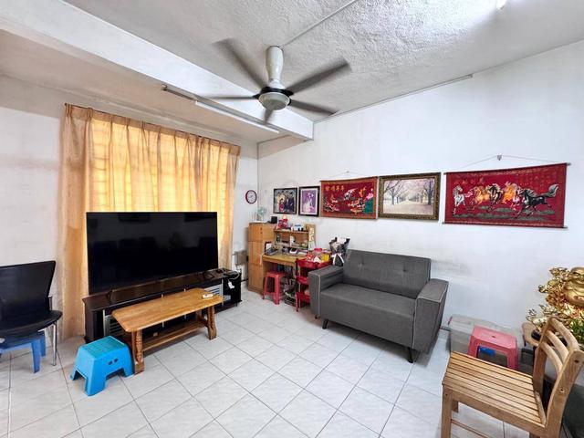 Puteri Wangsa, Double Storey Corner, Original unit, partial furnished 1