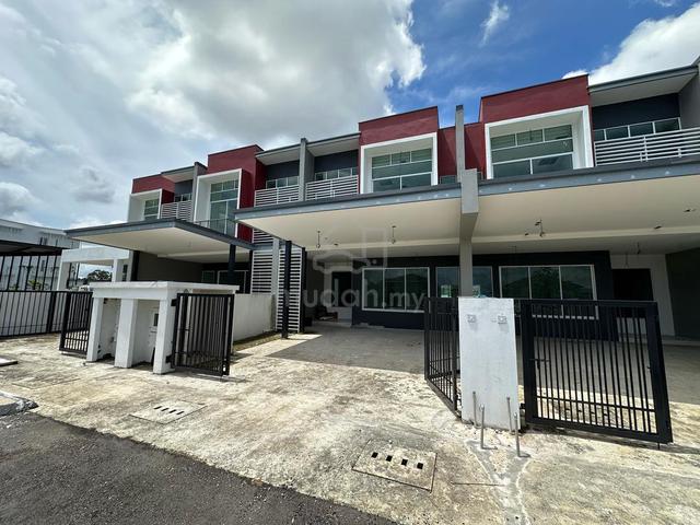 PHASE 2 Marq Suites, Field Force 2, Batu Kawa, Emart Supermarket 1