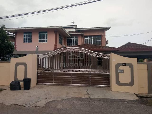 Banglo Taman Guru Kota Bharu 1