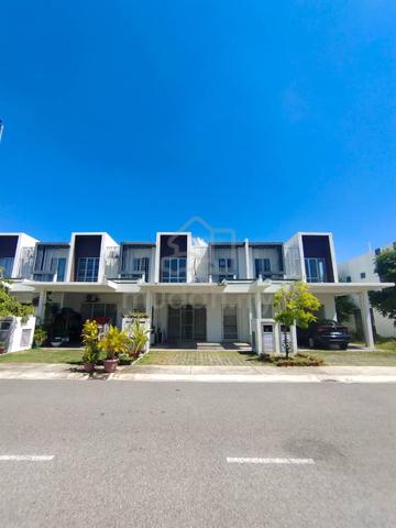 CasaView Cybersouth 2 storey Partially furnished View Cyberjaya 1
