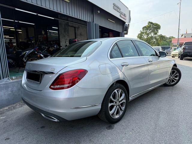 2014 Mercedes Benz C200 Avantgarde 2.0 Boleh Loan - 2