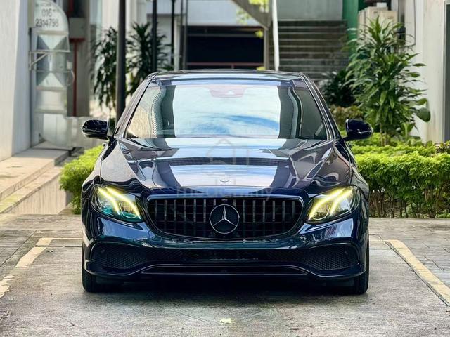 Mercedes Benz E200 2.0 AMG W213 LED/BurmesterSystm - 1