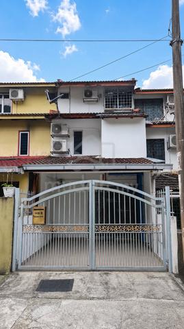 2.5-Storey terraced house for sale - undervalue, cashback unit 1