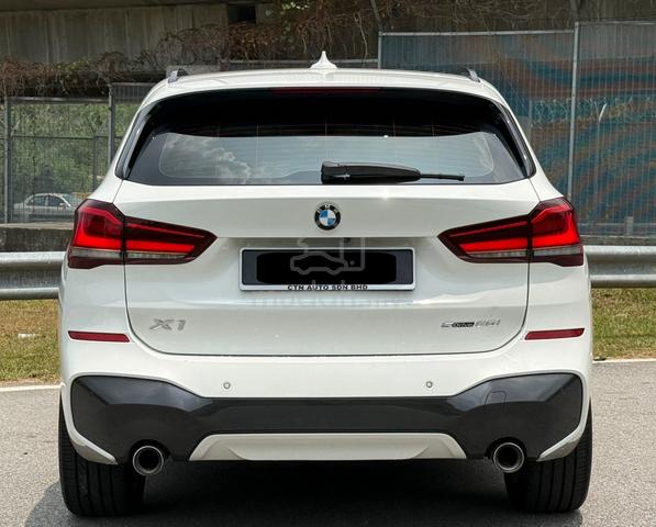 2022 BMW X1 2.0 SDRIVE20i M SPORT (BMW WARRANTY) - 4