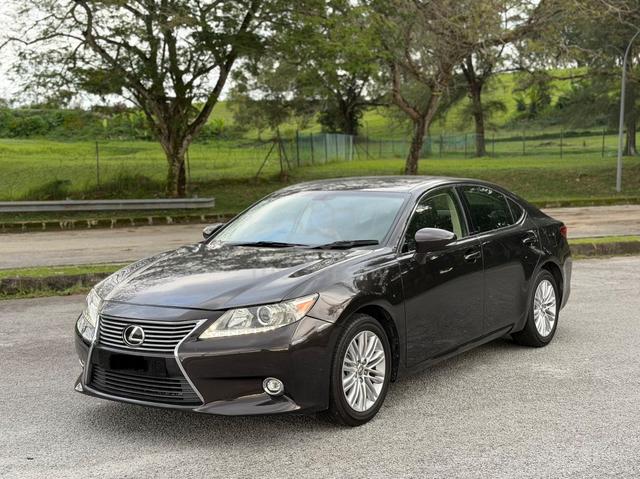 2014 Lexus ES250 2.5 LUXURY (A) GARAGE CONDITION - 2