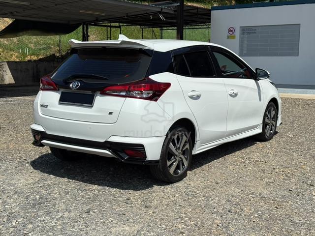 2021 Toyota YARIS 1.5 (A) - 2