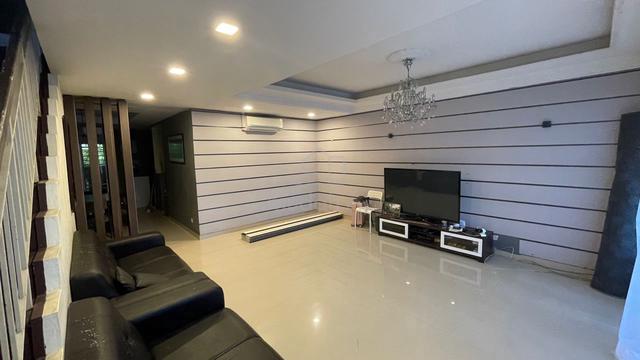 2 1/2 Storey Terrace House @ Taman Rawang Perdana 1