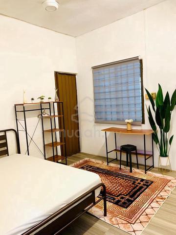 *Last Unit!!* Master Room CIQ Taman pelangi abad sentosa johor bahru 1