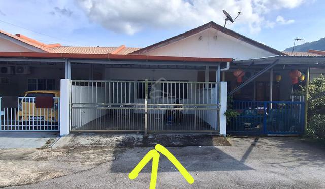 For Sale - 1 Storey Intermediate House@ Jalan Kuching/Bau, Sarawak. 1