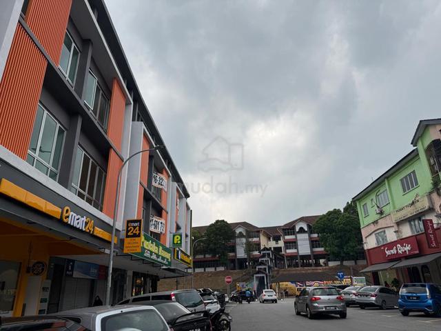 HOT location in avenue 3 tasik puteri rawang good for school 1