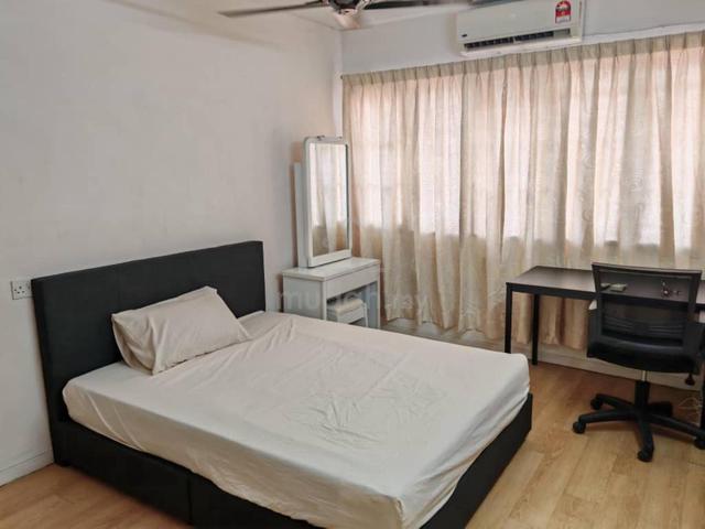 STRATEGIC LOCATION 2 Storey Terrace Seksyen 17, Petaling Jaya 1