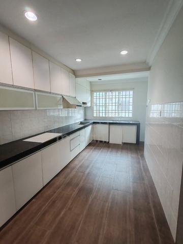 2sty terrace Berjaya Park partly furnished 1