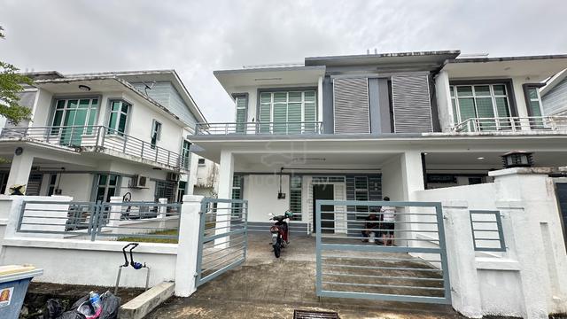 Non Bumi NEWLY REFURBISHED Double Storey SEMI D Terrace SP 10 , BSP 1