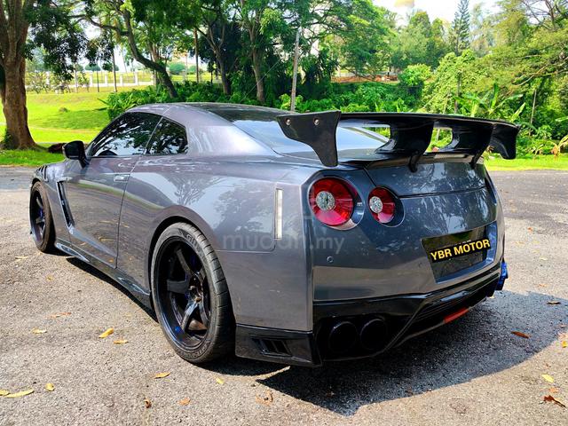 2010 Nissan GTR35 AWD Black Edition FULL Bodykit - 3