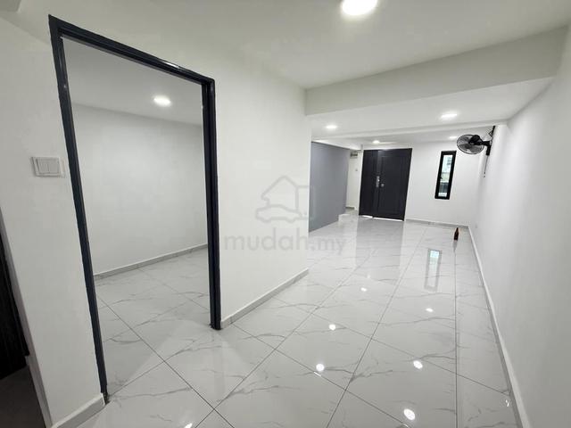 FULL LOAN Taman Bukit Tiram 2 Storey Low Cost House 5