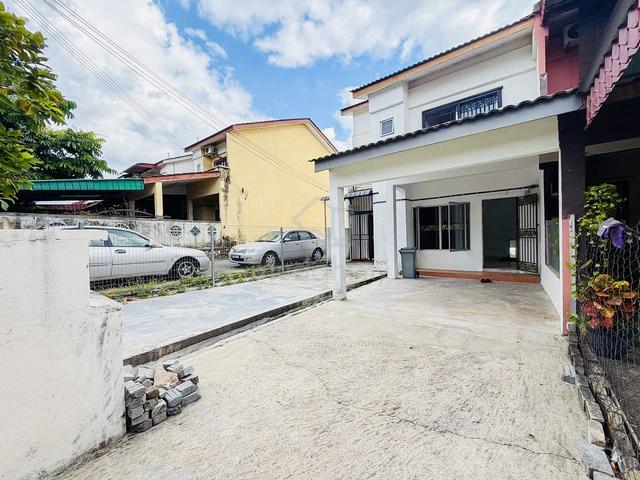 FACING OPEN! END LOT 2 Storey Taman Pinggiran Senawang, Seremban 1