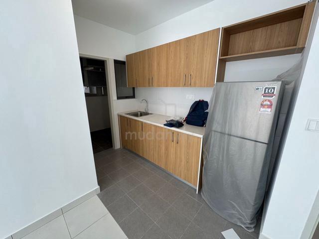 Arena Residence @ Warisan Puteri 1