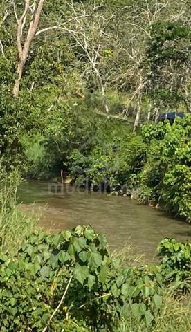 Tanah 1.4 Ekar Tepi Dua Sungai Lenggong Freehold Rare Eco Land Geran 1 1