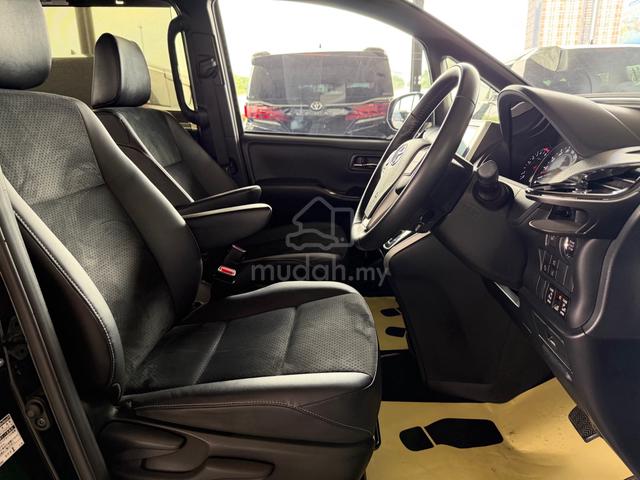 2021 Toyota VOXY 2.0 ZS KIRAMEKI III (Unreg) - 4