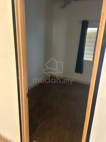 Kasuarina Apartment 1