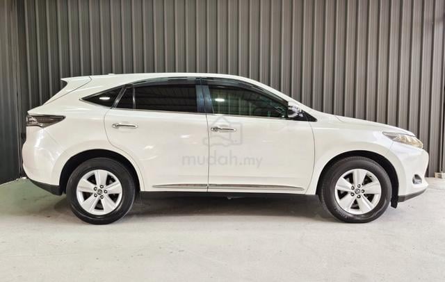 Toyota HARRIER 2.0 (A) PREMIUM KEYLESS POWER BOOT - 3