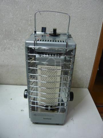 Iwatani CB-8 Cassette Gas Heater Used - photo 3 of 6