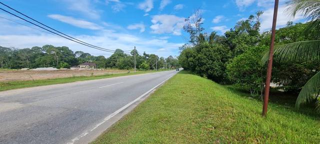 Lot tapak rumah slim river 1