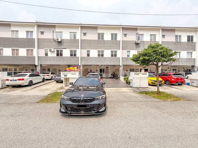 FULL LOAN! 2.5 Townhouse Seri Kenari Saujana Perdana Saujana Utama 1
