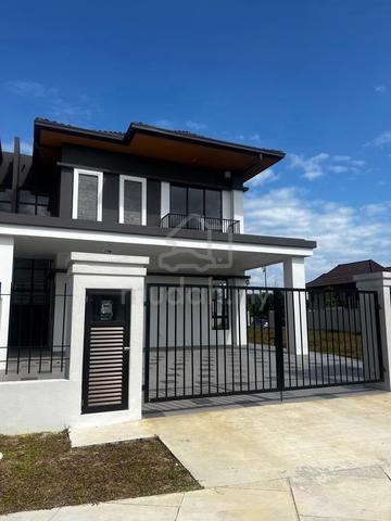 CORNER UNIT Semi-Detached Home @ Setia Mayuri, Semenyih 1