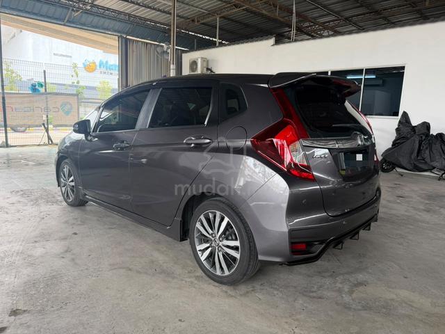 2016 Honda JAZZ 1.5 V RS BODYKIT FACELIFT F/LOAN - 5