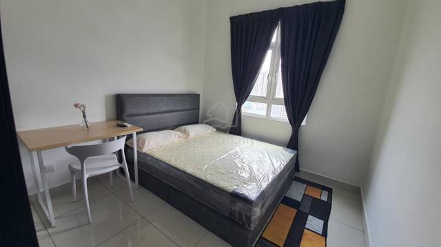 Medium Room (Non Sharing Bathroom ) @ TR Residence 1