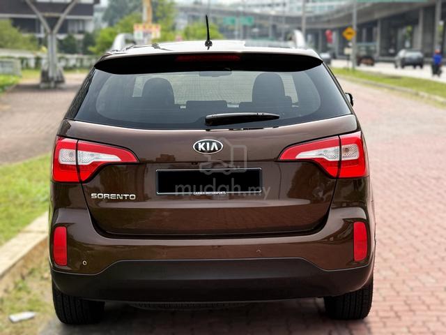 2014 Kia SORENTO 2.4 PETROL SUNROOF 2.4 SUV 7/SEAT - 4