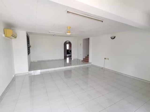 Muar town double storey Semi-d for Rent / Sales 1