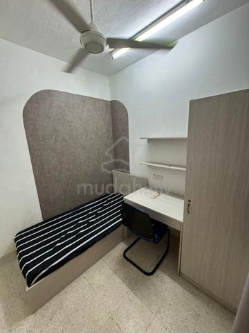 Fully Furnished Single Room at Taman Connaught Landed Walking to UCSI 1