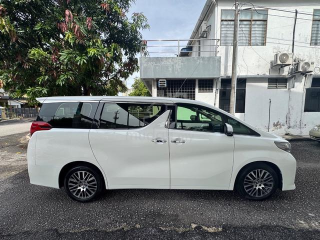 2017 Toyota ALPHARD 3.5 EXECUTIVE LOUNGE (A) - 3