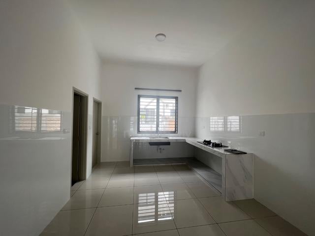 Robin bandar rimbayu, 2 storey house, kitchen top w grille 1