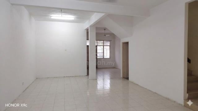 Double Storey Terrace House For Rent 1