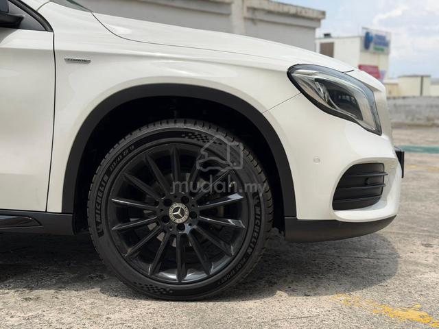 2020 Mercedes Benz GLA200 NIGHT EDITION AMG FLnOTR - 5