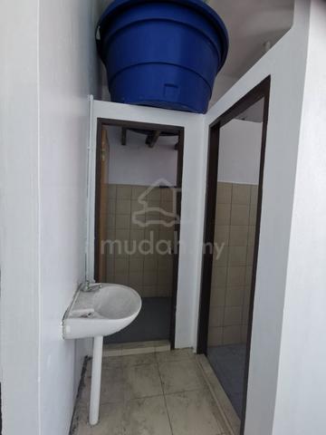 First Floor Shophouse For Rent in Sibu Town Centre 1