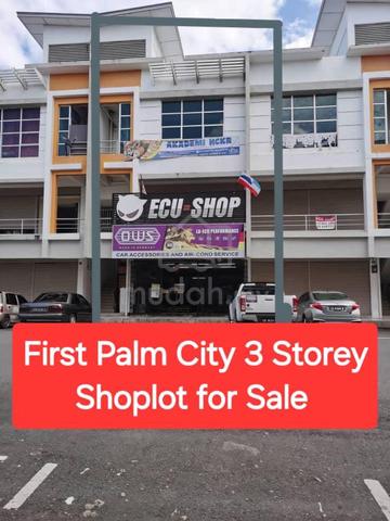RenoFajar Shop Lot for Sale 1