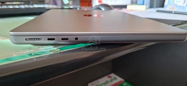 Apple MacBook M1 Pro - photo 3 of 6