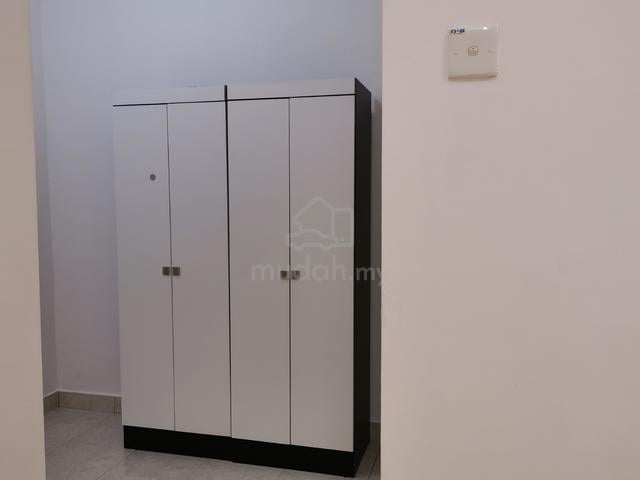 {Female} MASTER room KELANA SENTRAL non sharing (PRIVATE BAHTROOM) 2