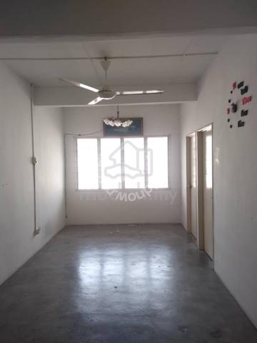 Sri Dahlia Apartment 1