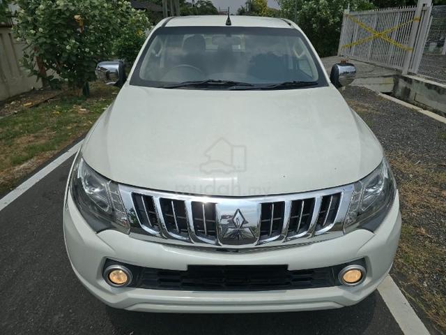 2017 Mitsubishi TRITON 2.4 VGT A/T PREMIUM PUSH ST - 4