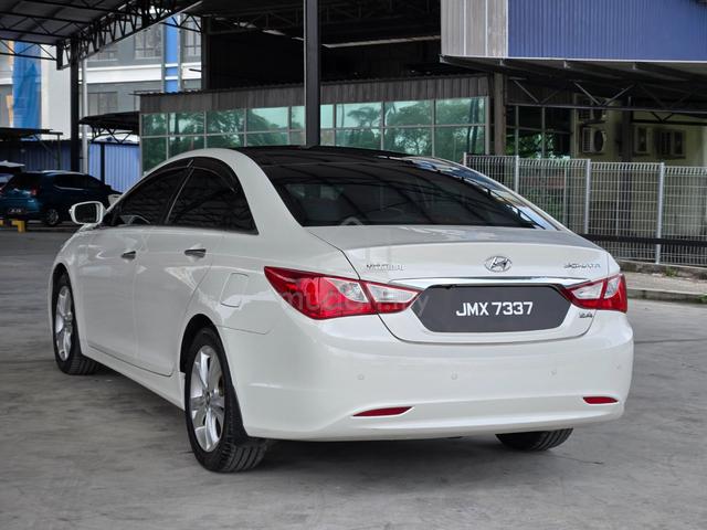 2011 HYUNDAI SONATA 2.4 GLS SUNROOF 120000KM Only - 1