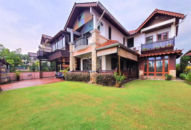 Perdana Fairways Bungalow @ Taman Sri Pulai Perdana
