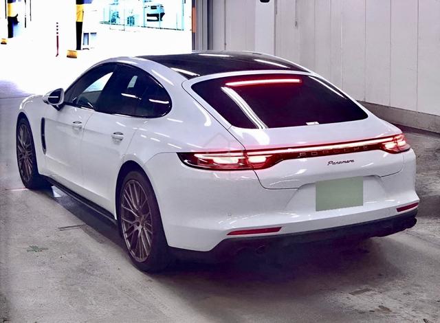 2022 Porsche PANAMERA 2.9 V6 PLATINUM EDITION 18K+ - 2