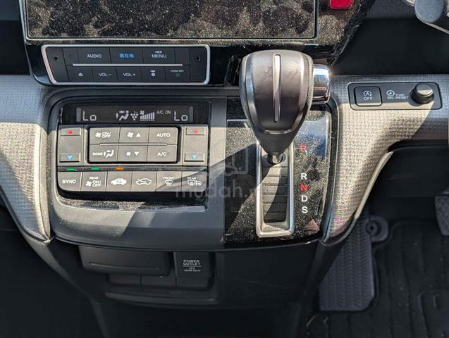 2022 Honda STEPWAGON 1.5 SPADA (A) - 4