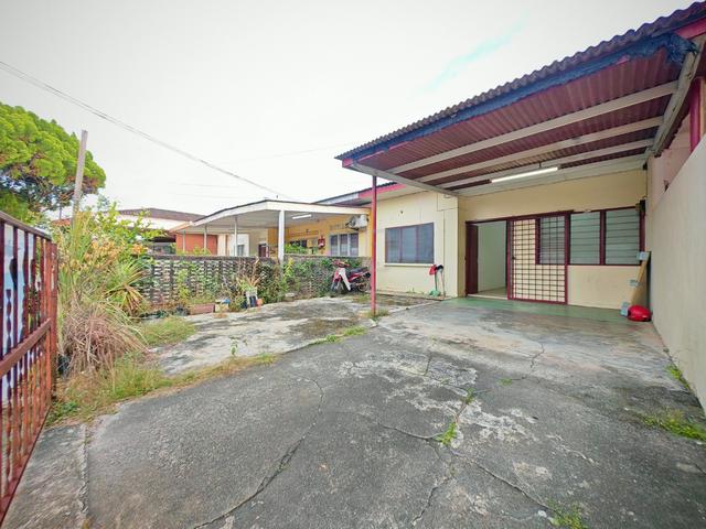 Kubang Buaya Single Storey near to Satay Zul, Taman Gelora, Alor Akar 1