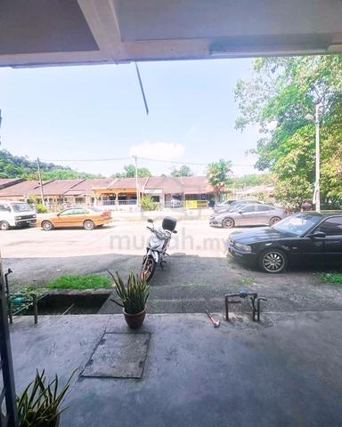 shoplot 2 tingkat corner air keroh below market utk bumiputera 1